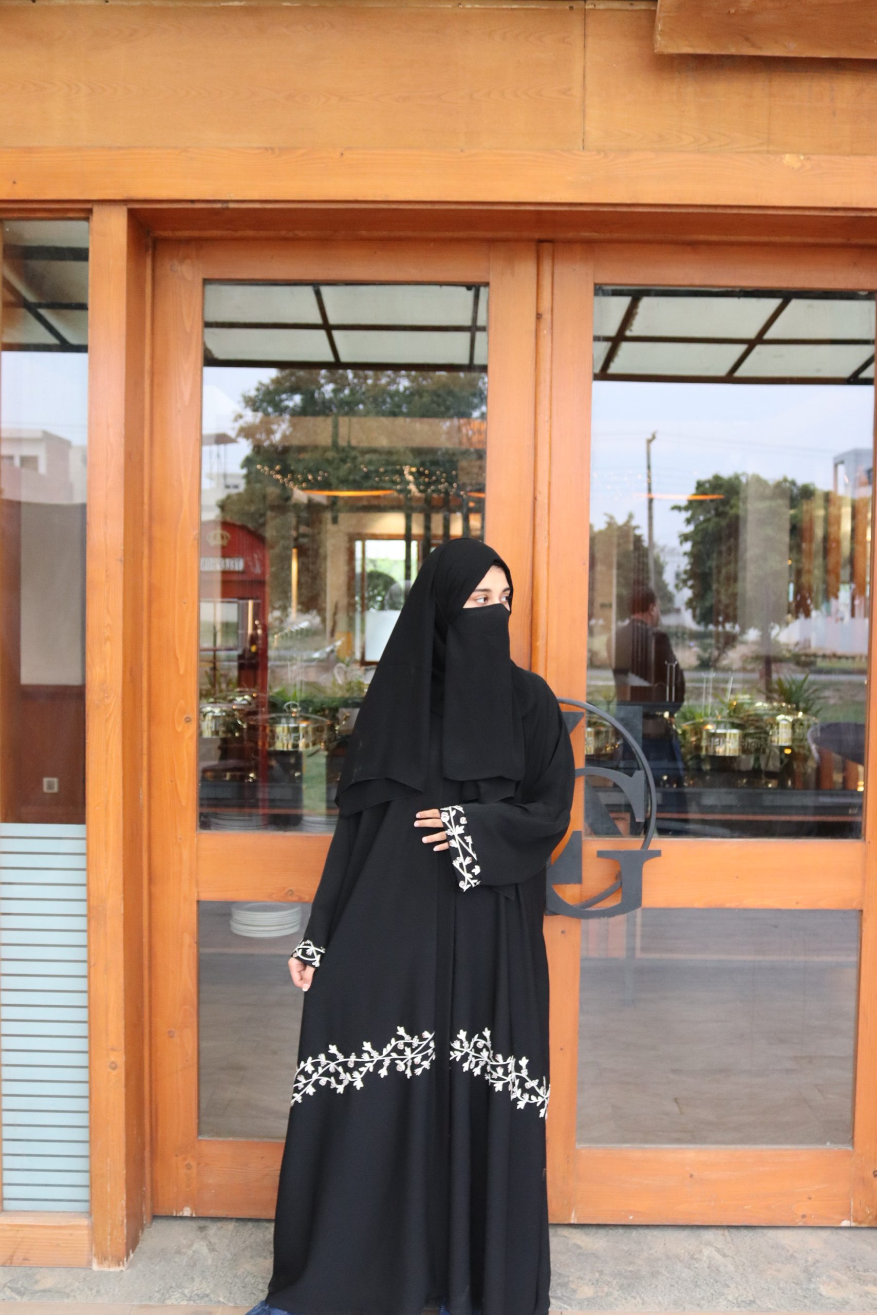 MARYAM’S 614-52